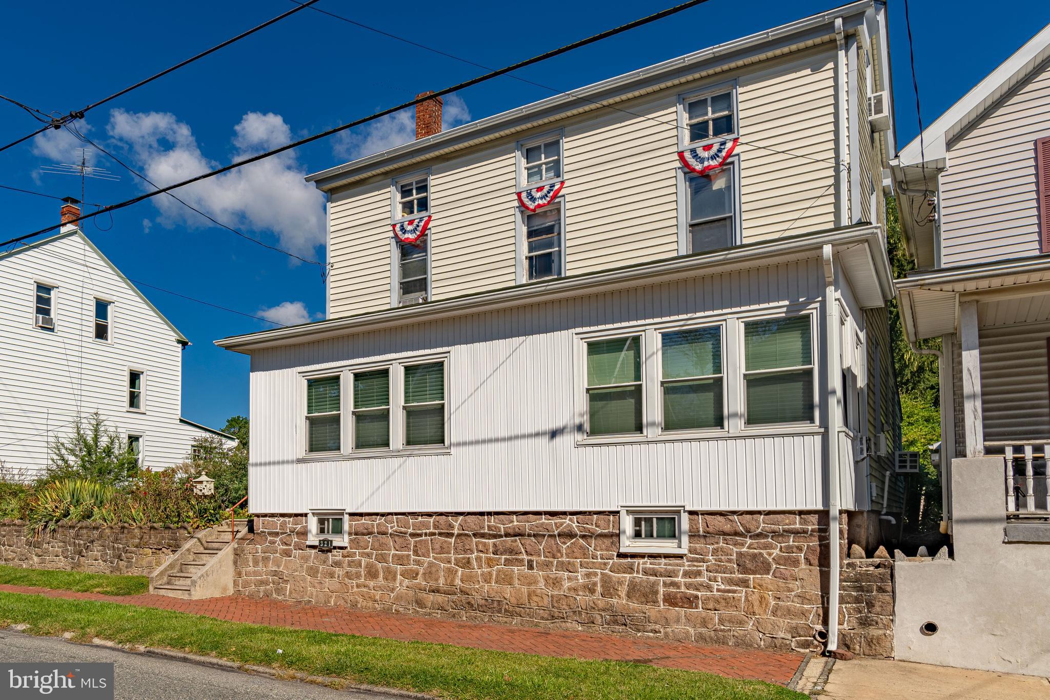 321 Bridge Street Spring City, PA 19475 - Photo 5 of 53 Gallery Image 5