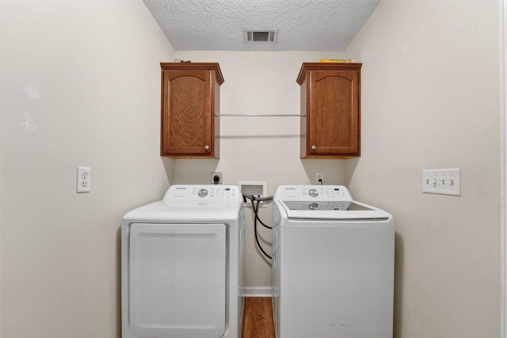 359 Poole Road Ludowici, GA 31316 - Photo 30 of 49 a utility room with dryer and washer