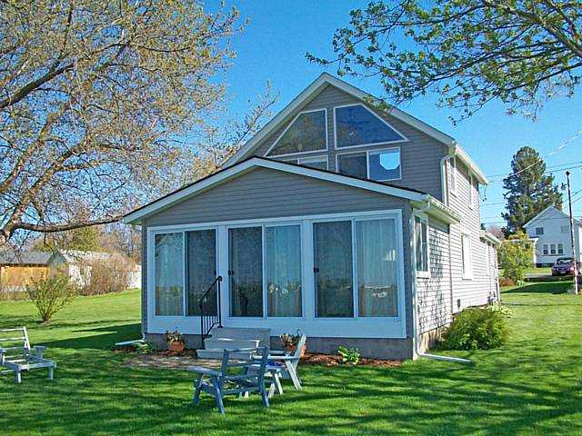 341 North Drive Greece, NY 14612 - Photo 1 of 1 Exterior Front