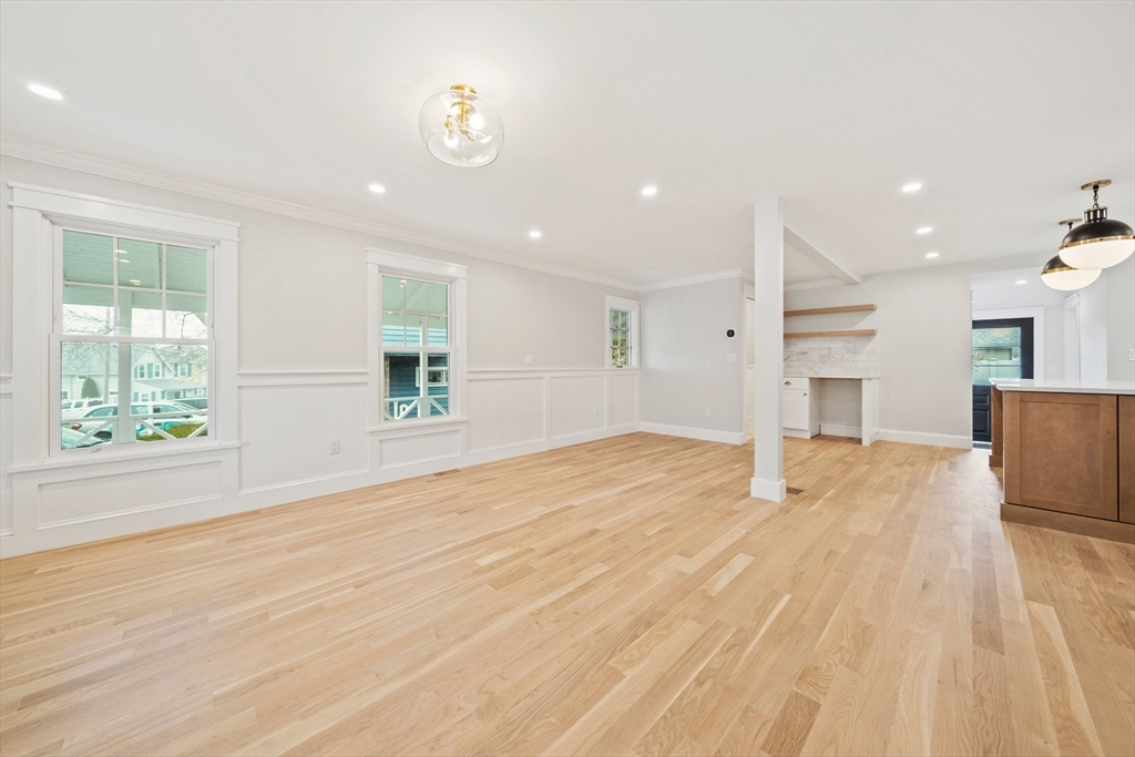 23 Holbrook Road Weymouth, MA 02191 - Photo 11 of 32 Gallery Image 11