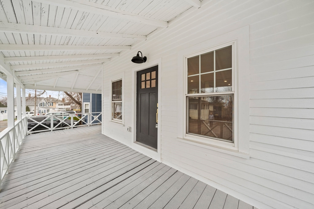23 Holbrook Road Weymouth, MA 02191 - Photo 3 of 32 Gallery Image 3