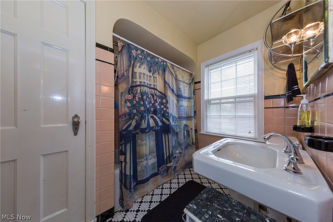 3513 Berkeley Road Cleveland Heights, OH 44118 - Photo 24 of 35