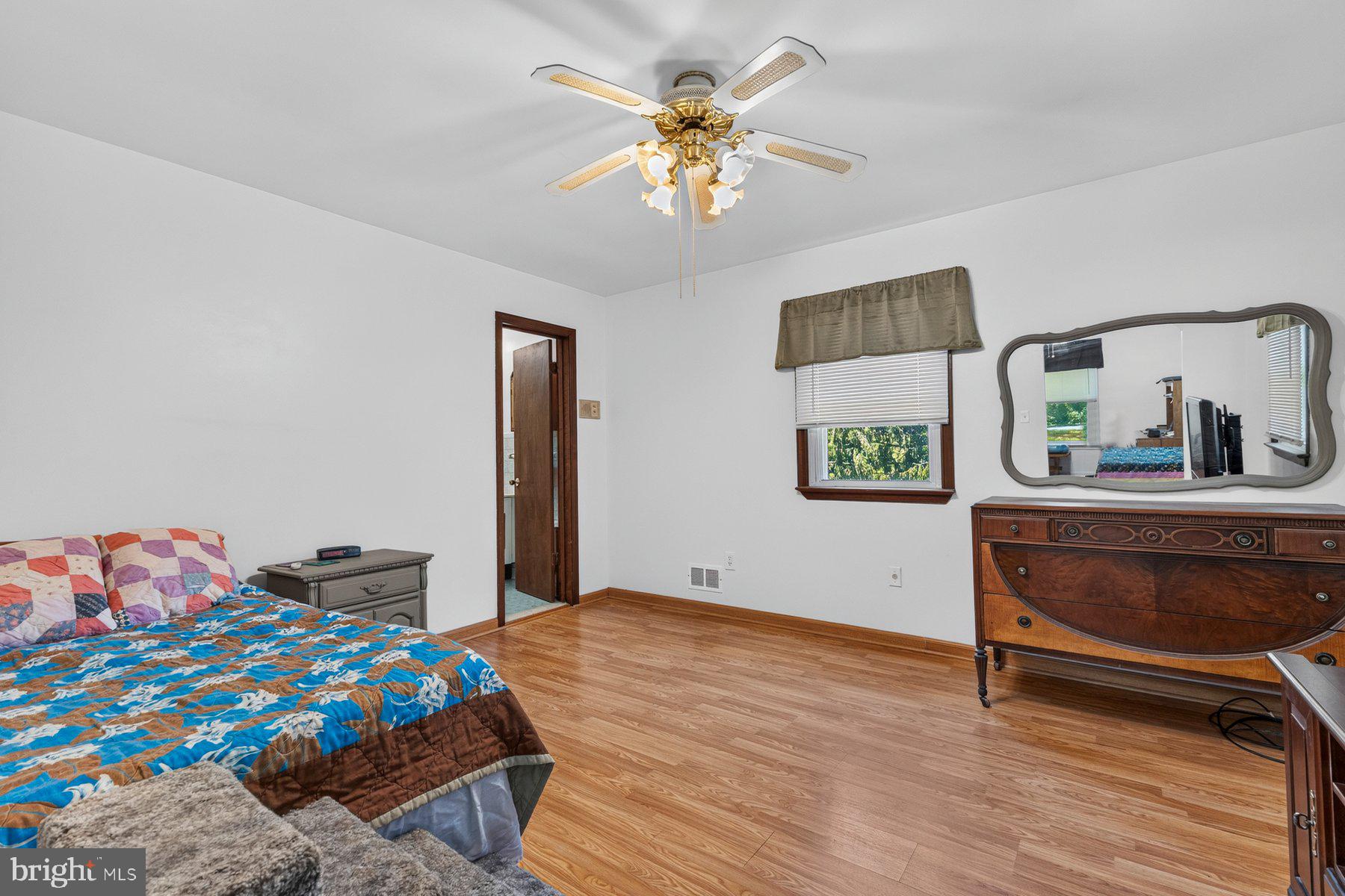 328 Sansbury Road Friendship, MD 20758 - Photo 23 of 35 Primary Suite