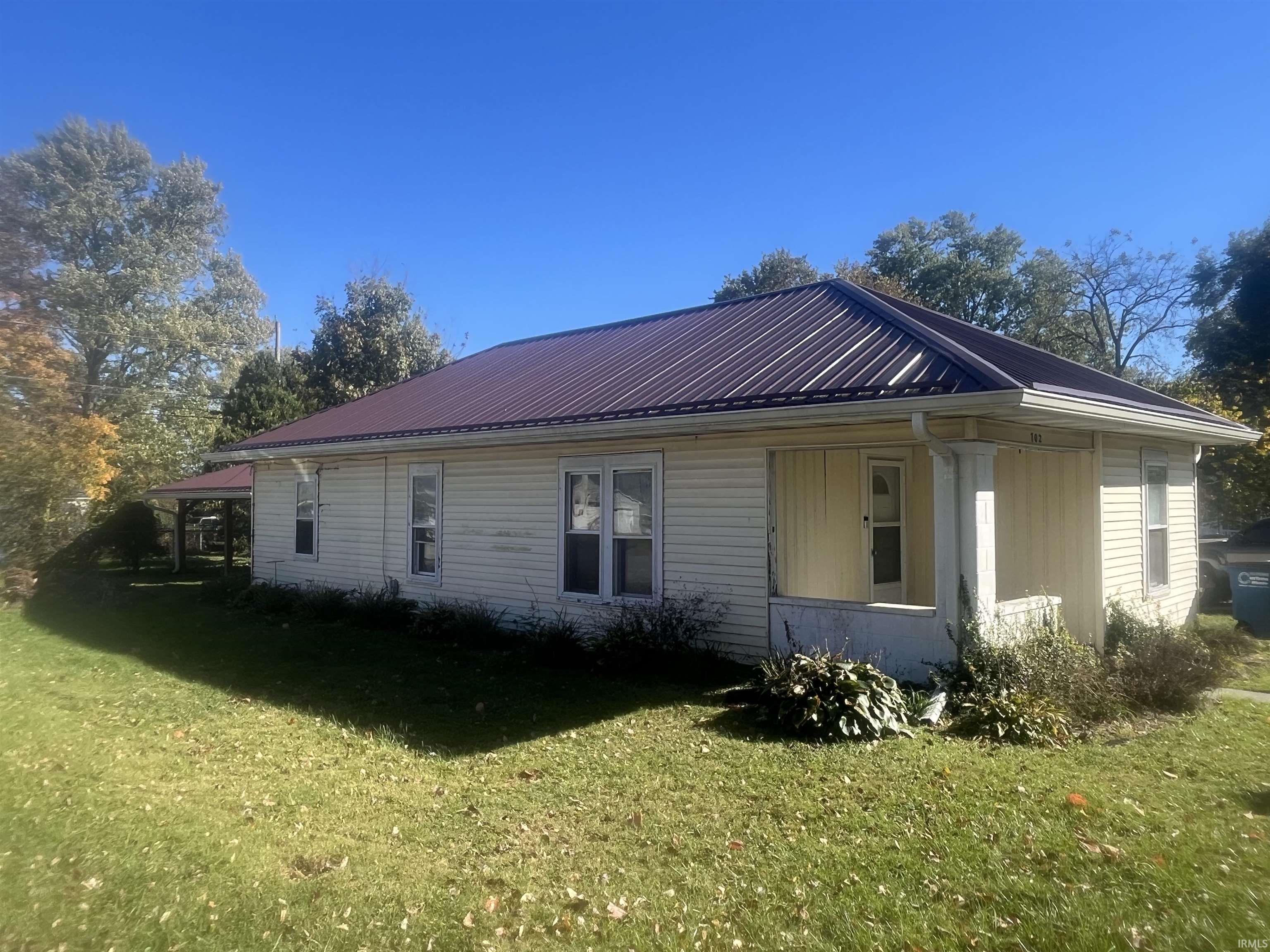 702 W Street Bedford, IN 47421 - Photo 2 of 31