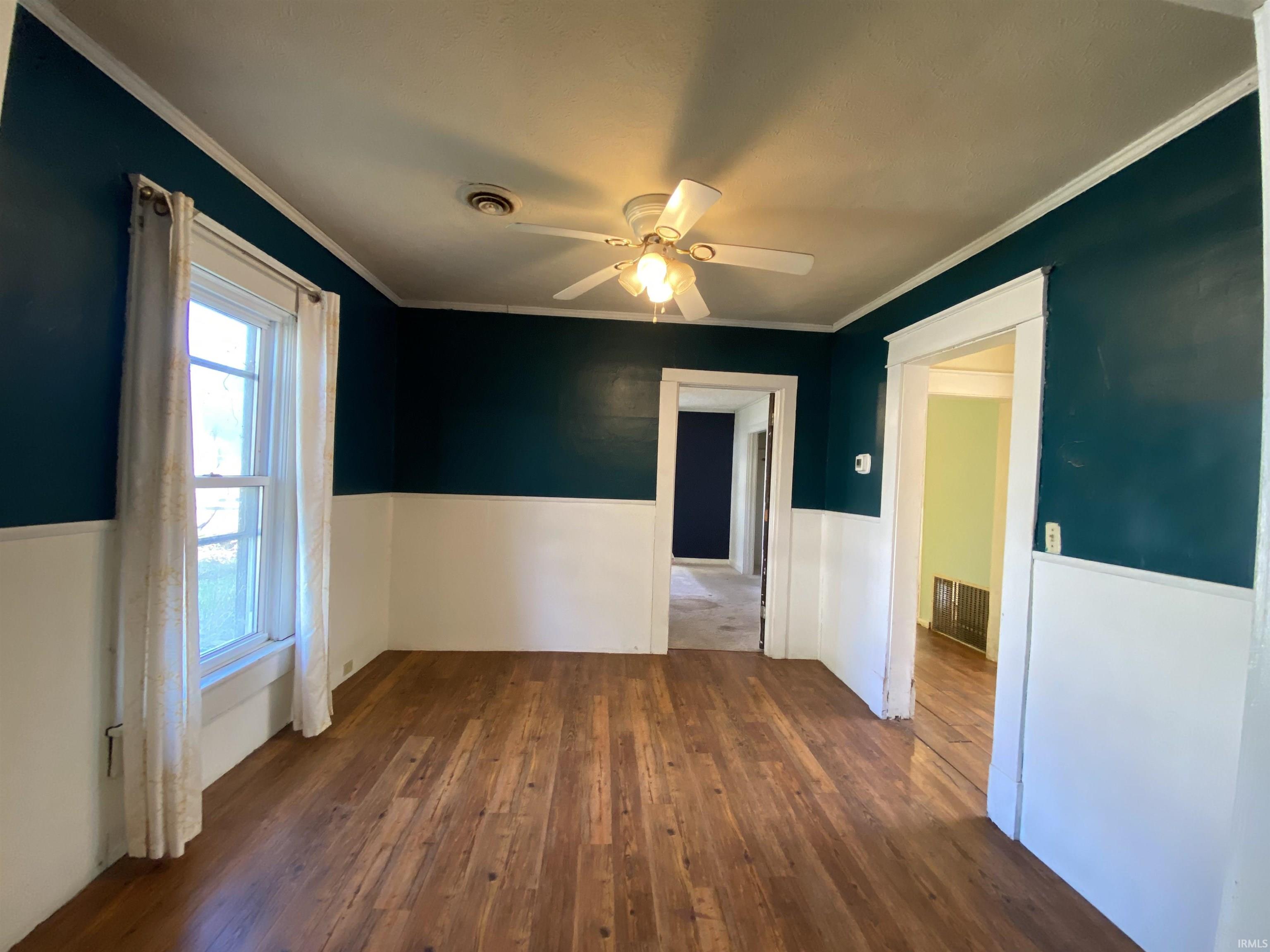 702 W Street Bedford, IN 47421 - Photo 7 of 31