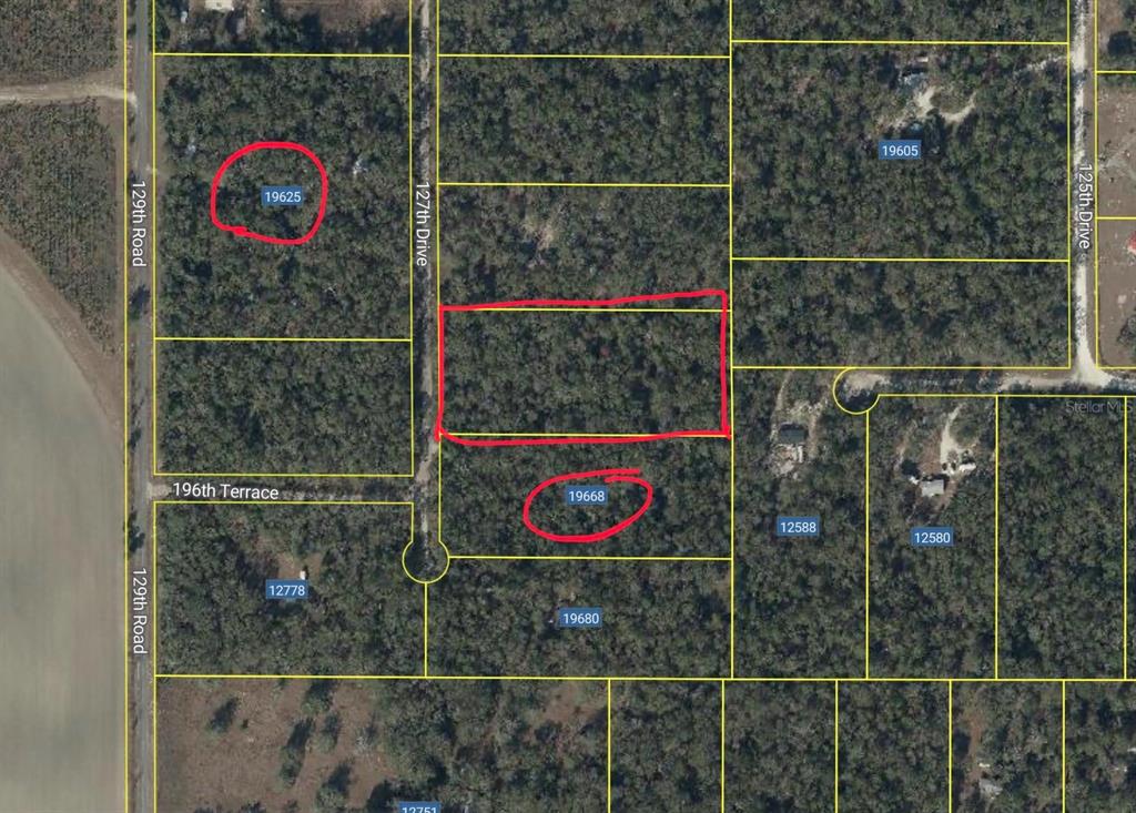 127th Drive O'Brien, FL 32071 - Photo 2 of 2 a bathroom with a shower