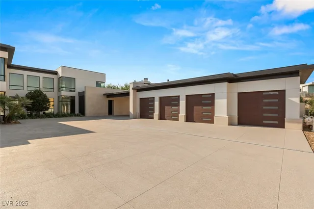 $24,950,000 | 10911 Discovery Peak Court, Las Vegas, NV 89135