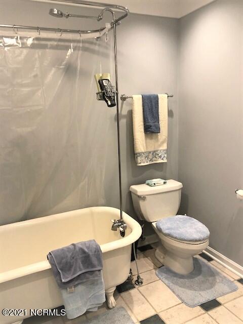1725 Kings Landing Road Hampstead, NC 28443 - Photo 26 of 48 Guest Bath Claw Foot Tub & Shower
