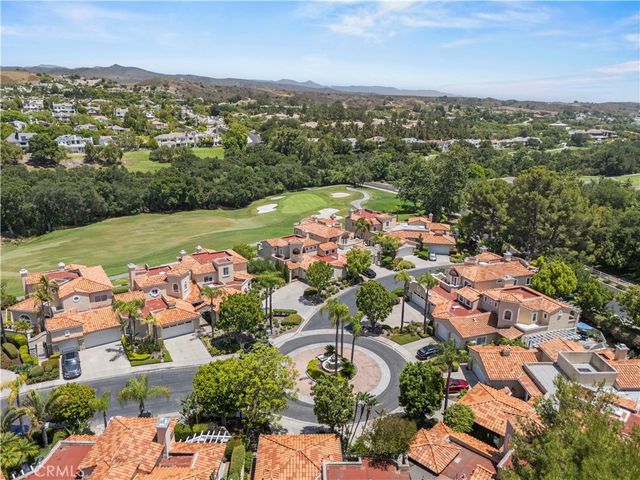 $949,900 | 71 Via Barcaza, Coto de Caza, CA 92679