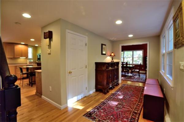 9 Foster Street Boxford, MA 01921 - Photo 5 of 30 Gallery Image 5
