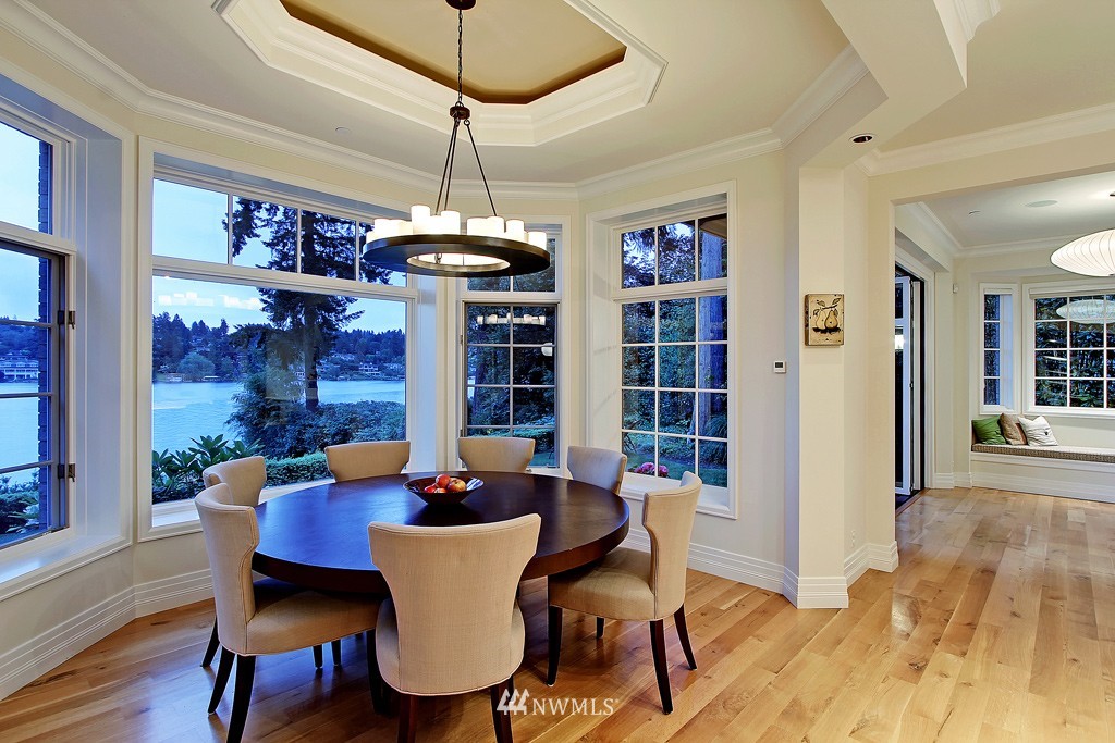 3810 Hunts Point Road Hunts Point, WA 98004 - Photo 8 of 25