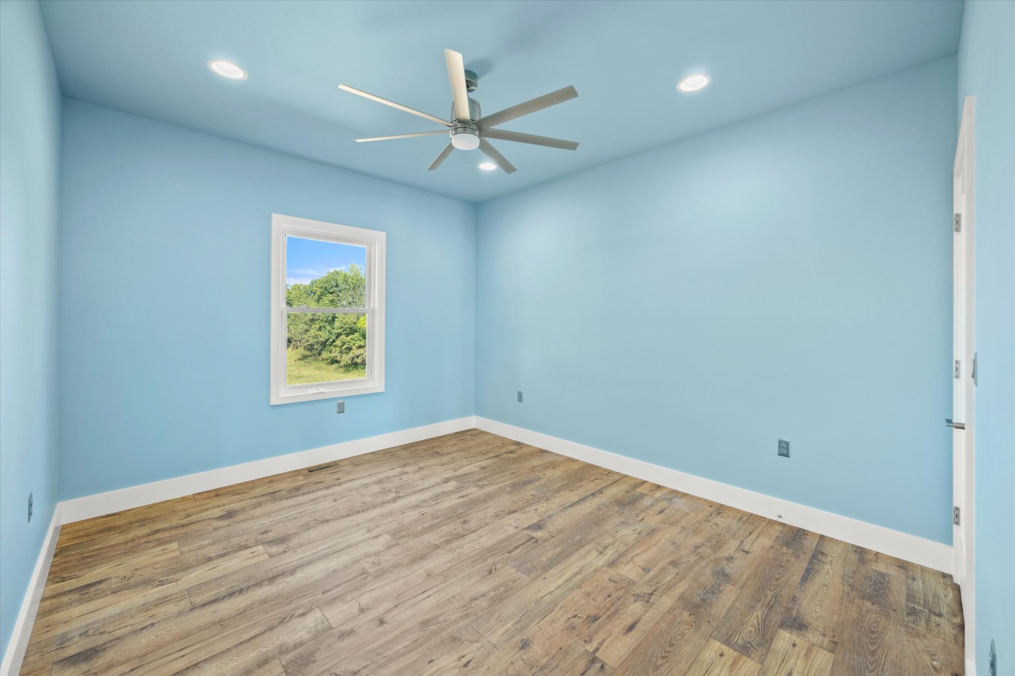 4421 Window Cliff Road Baxter, TN 38544 - Photo 17 of 28 Gallery Image 17