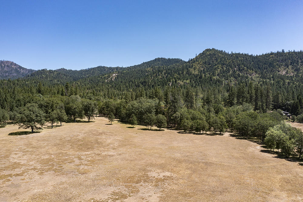 5477 Pleasant Creek Road Rogue River, OR 97537 - Photo 30 of 30 DJI_0837 a