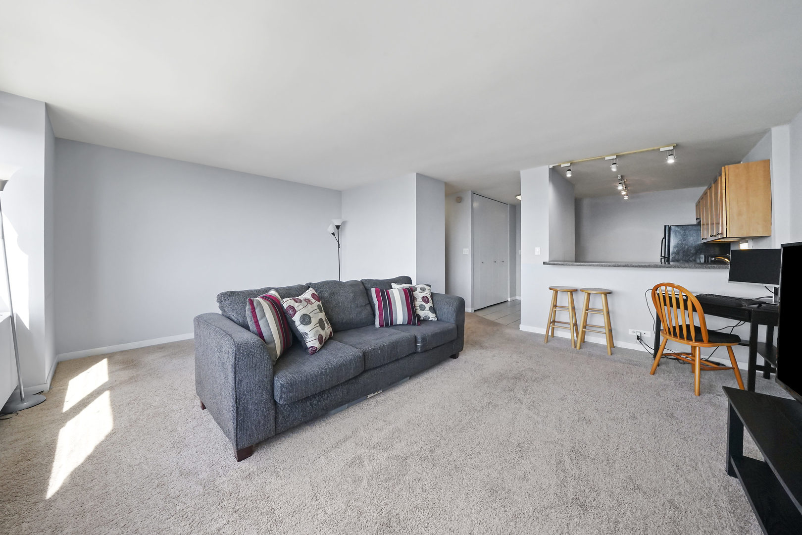 655 West Irving Park Road, Unit 3109 Chicago, IL 60613 - Photo 6 of 17