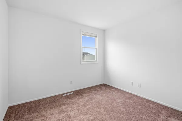 $337,000 | 5512 Abbey Drive, McHenry, IL 60050