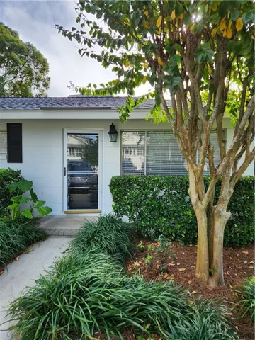 $2,000 | 1038 C Ocean Boulevard, St. Simons Island, GA 31522