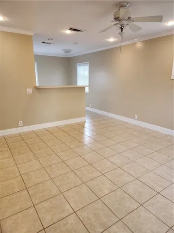 $2,000 | 1038 C Ocean Boulevard, St. Simons Island, GA 31522