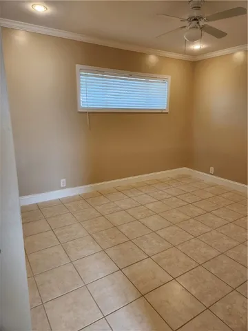 $2,000 | 1038 C Ocean Boulevard, St. Simons Island, GA 31522