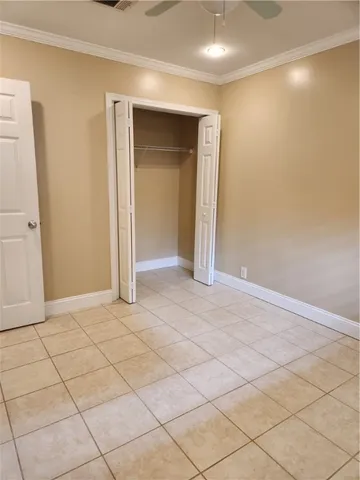 $2,000 | 1038 C Ocean Boulevard, St. Simons Island, GA 31522