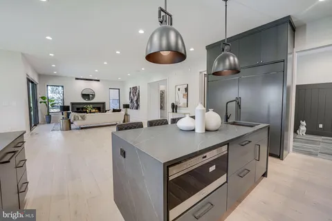 $3,199,995 | 1608 Wrightson Drive, McLean, VA 22101