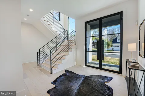 $3,199,995 | 1608 Wrightson Drive, McLean, VA 22101