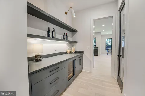 $3,199,995 | 1608 Wrightson Drive, McLean, VA 22101