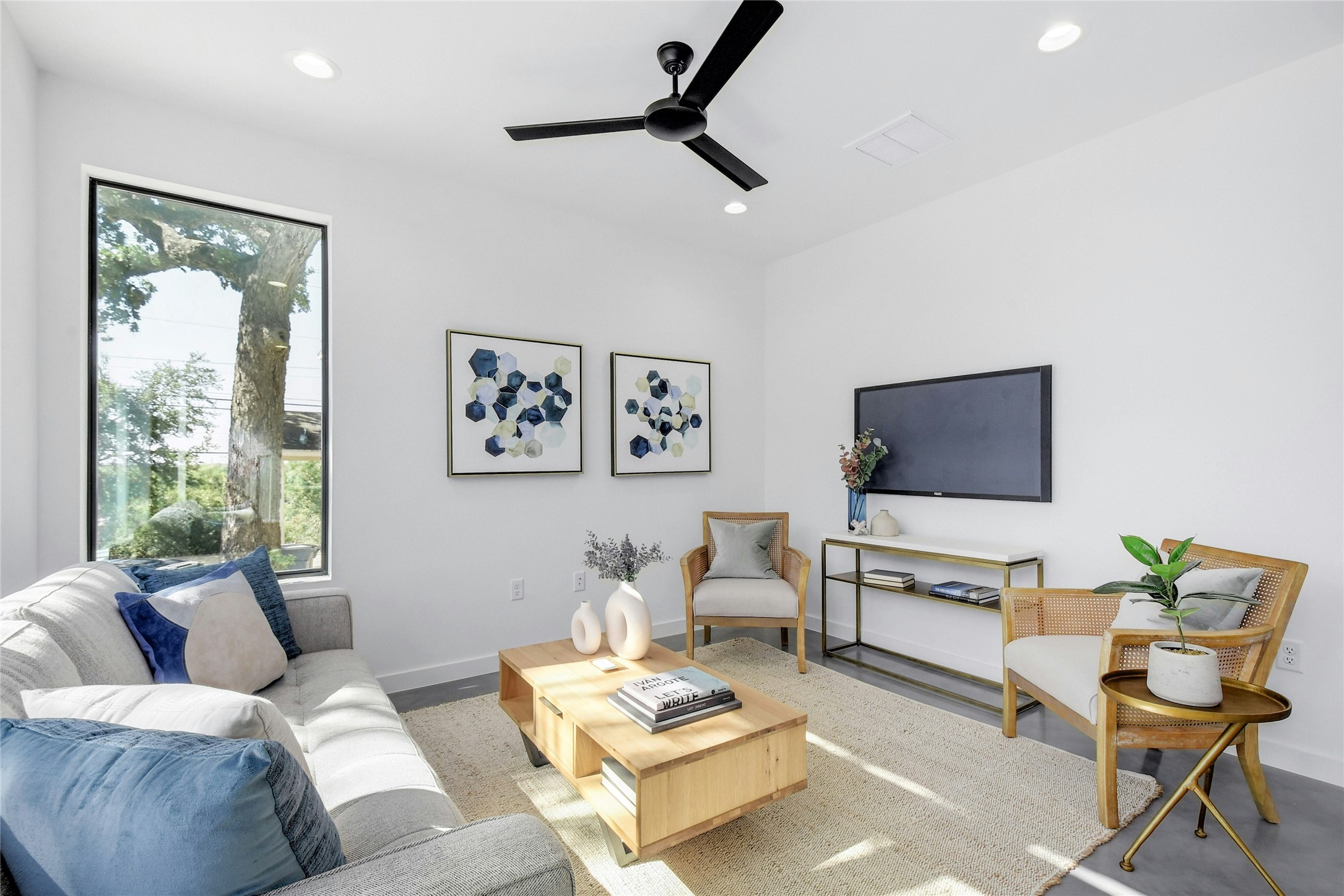 1202 Perez Street, Unit A Austin, TX 78721 - Photo 4 of 22