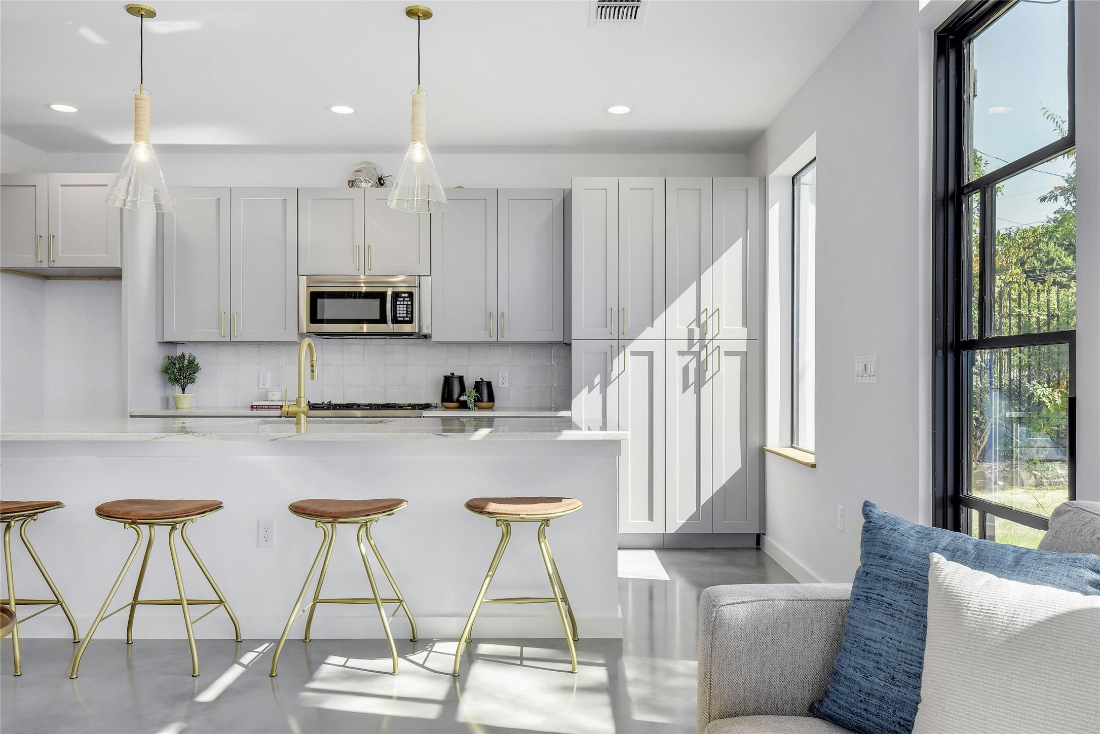 1202 Perez Street, Unit A Austin, TX 78721 - Photo 6 of 22