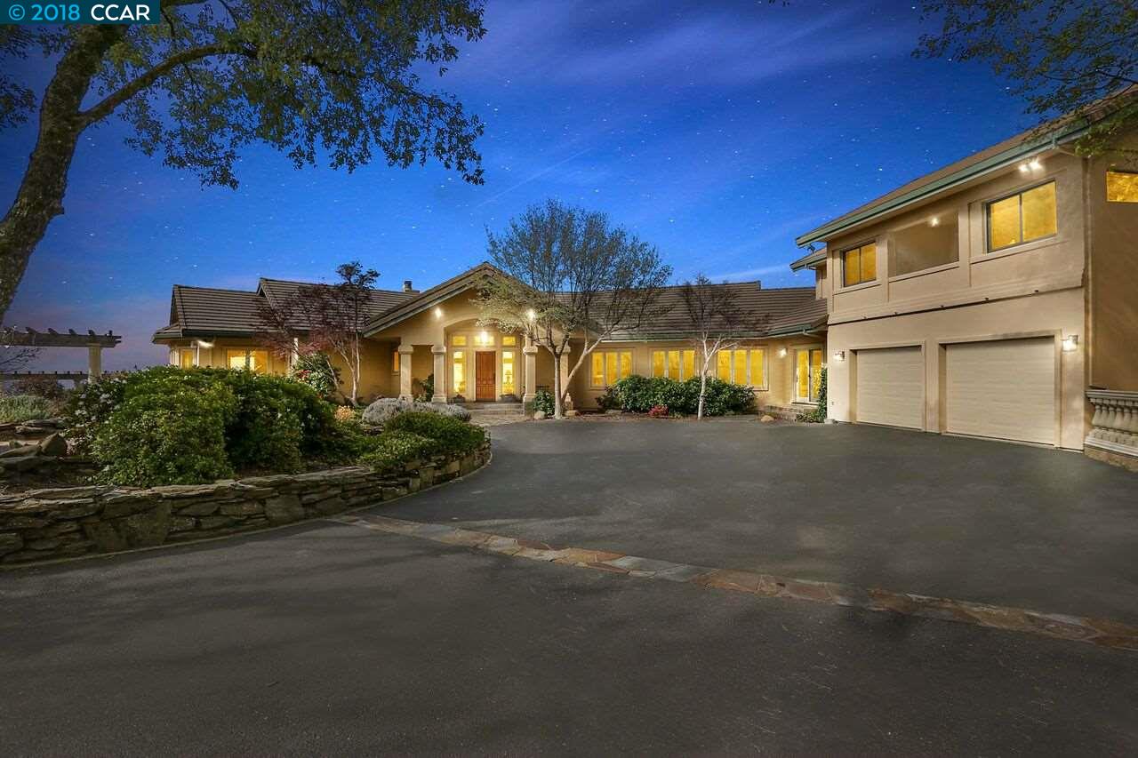 300 Eagle Drive Murphys, CA 95247 - Photo 8 of 40 a view of a street with a building in the background