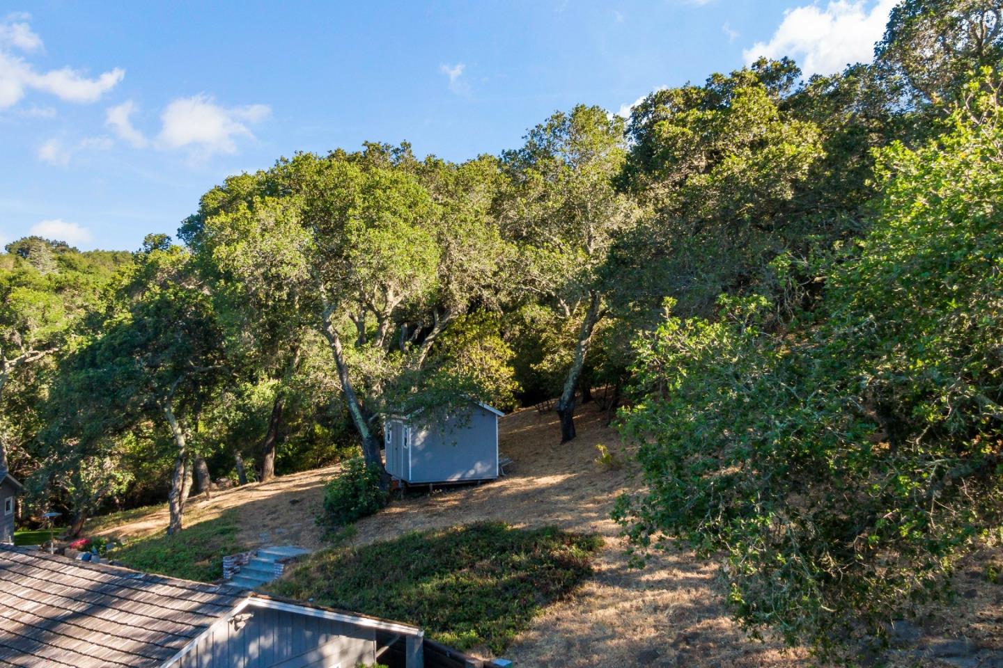 335 Harcross Road Woodside, CA 94062 - Photo 71 of 72 a view of a outdoor space