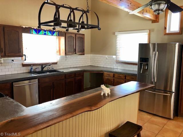 1095 George Road Westfield, NC 27053 - Photo 6 of 37 Gallery Image 6