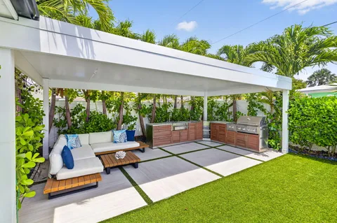 $1,250,000 | 2917 Northeast 35th Court, Lighthouse Point, FL 33064