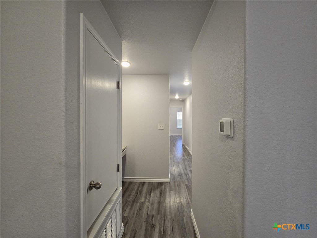 122 Wind Ridge Drive, Unit B Copperas Cove, TX 76522 - Photo 13 of 32 Gallery Image 13