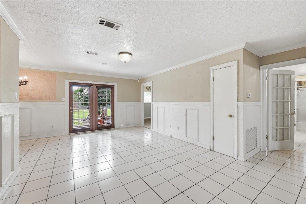 4460 Beale Street Beaumont, TX 77705 - Photo 9 of 30
