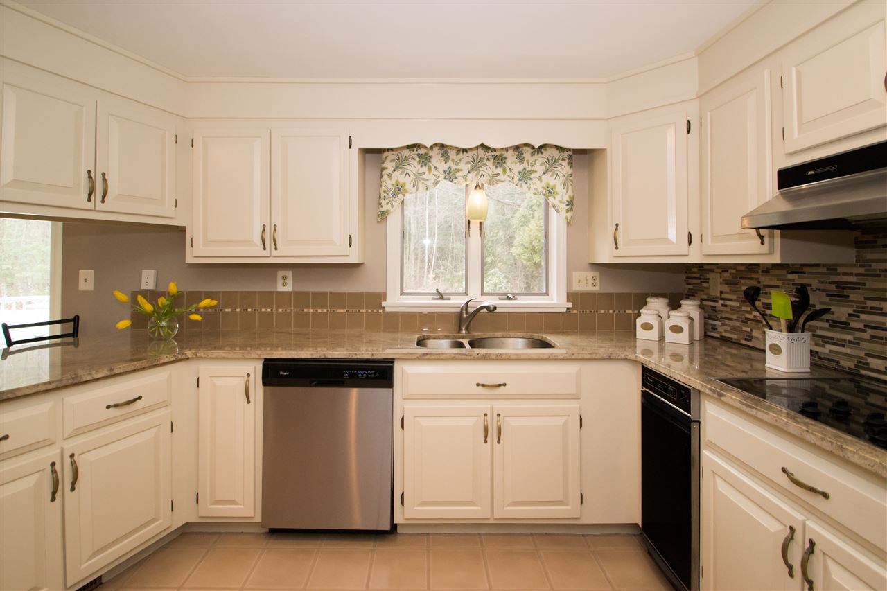 75 Dudley Road Brentwood, NH 03833 - Photo 6 of 40 Gallery Image 6