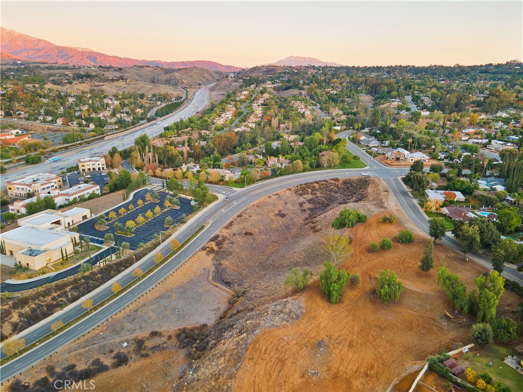 225 Sunset Drive Redlands, CA 92373 - Photo 15 of 16