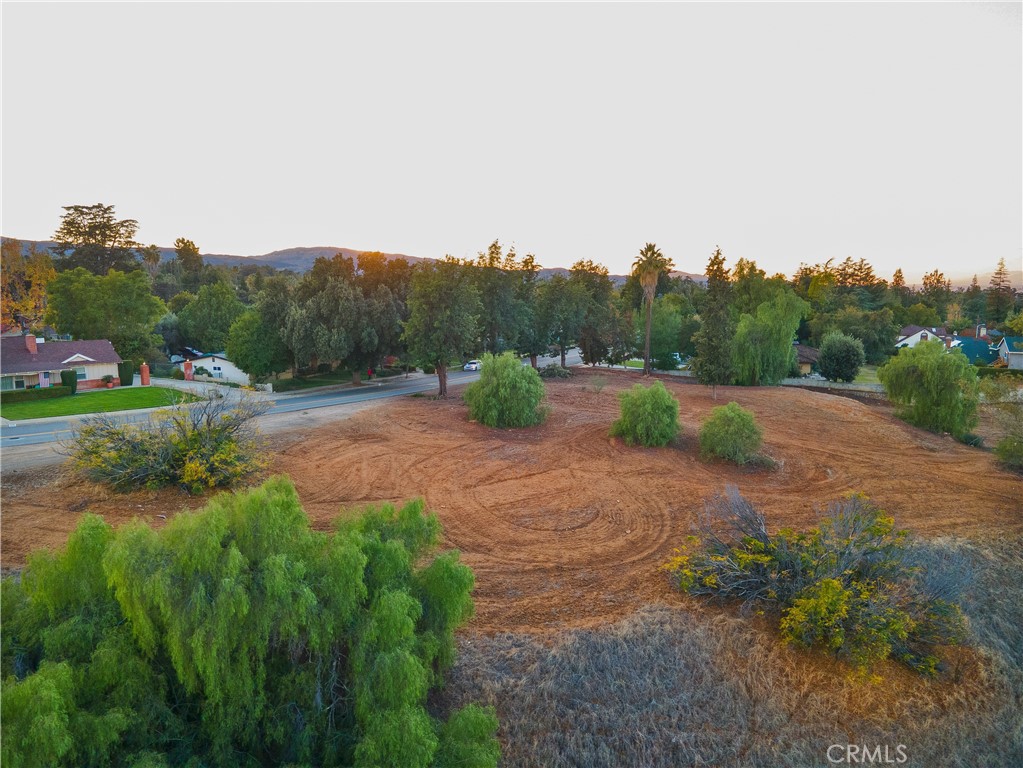 225 Sunset Drive Redlands, CA 92373 - Photo 7 of 16