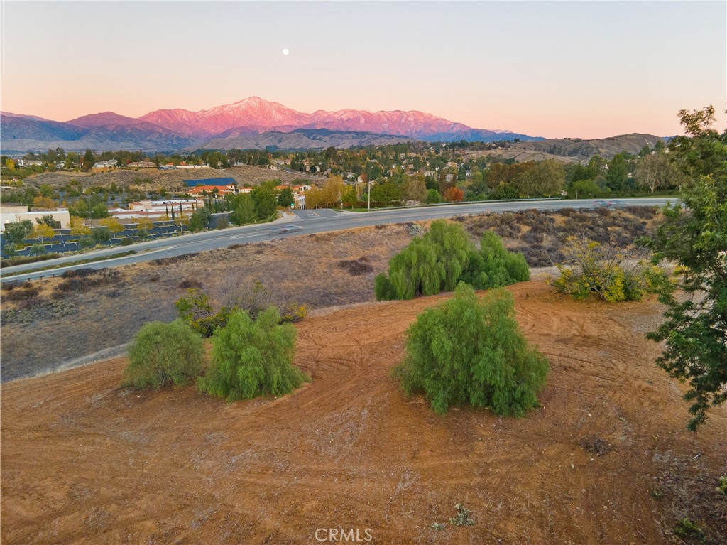 225 Sunset Drive Redlands, CA 92373 - Photo 10 of 16