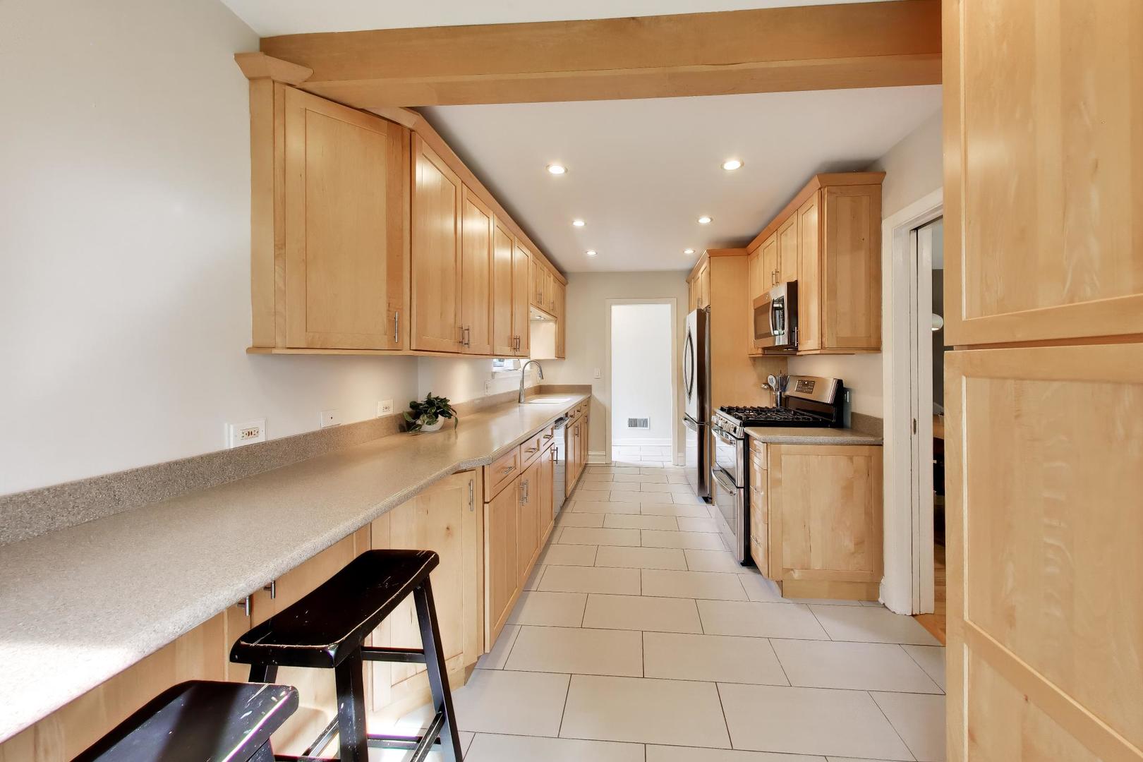 8835 Forestview Road Evanston, IL 60203 - Photo 14 of 44 Gallery Image 14