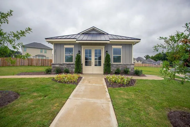 $2,596 | 112 Chase Landing Drive, Unit MARTIN, Loganville, GA 30052