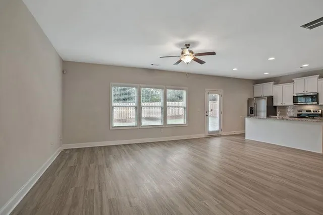 $2,596 | 112 Chase Landing Drive, Unit MARTIN, Loganville, GA 30052