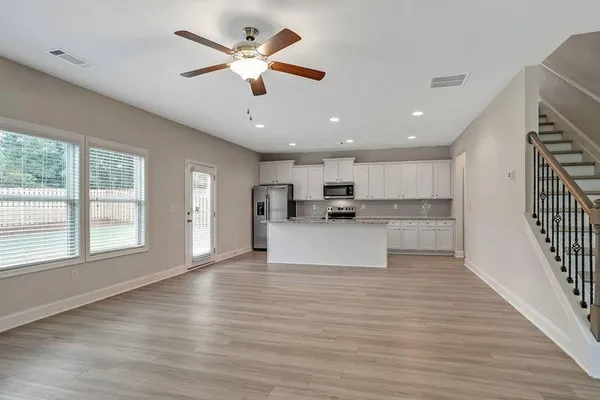 $2,730 | 112 Chase Landing Drive, Unit MARTIN, Loganville, GA 30052