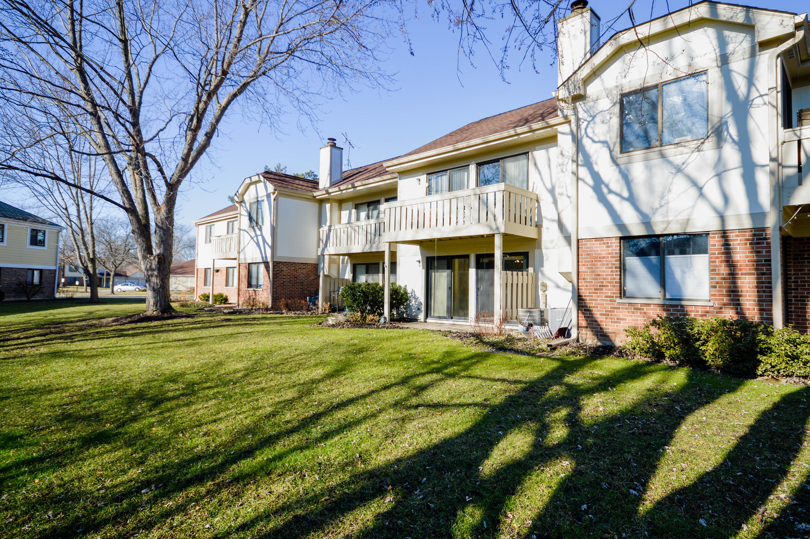 1019 Boxwood Court, Unit B1 Wheeling, IL 60090 - Photo 16 of 17