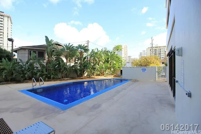 $2,595 | 2222 Citron Street, Unit 1401, Honolulu, HI 96826