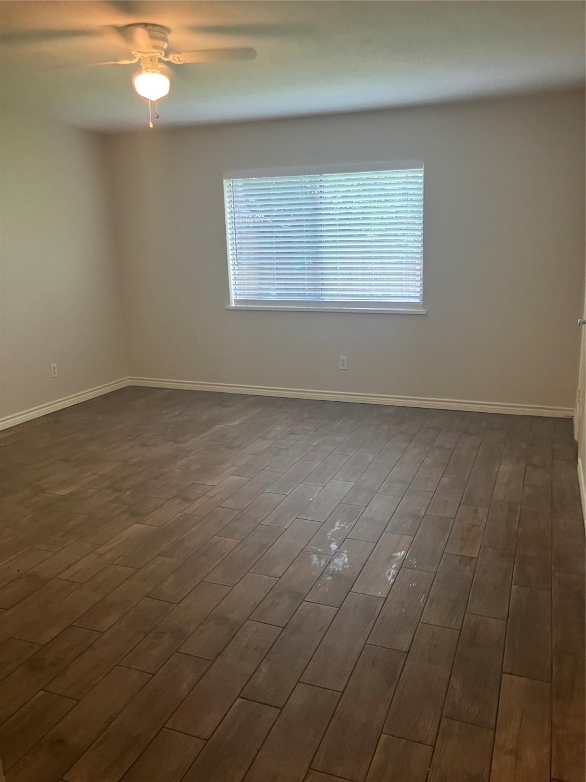 4030 Lost Oak Drive Spring, TX 77388 - Photo 8 of 17 an empty room with a bathroom