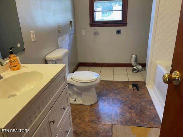 529 Livingston Road Bean Station, TN 37708 - Photo 8 of 14 Bath-Laundry