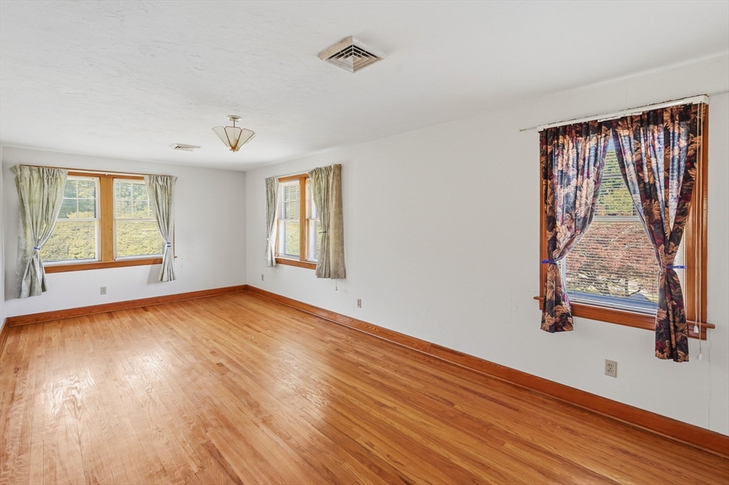 77 West Main Street Dudley, MA 01571 - Photo 33 of 42