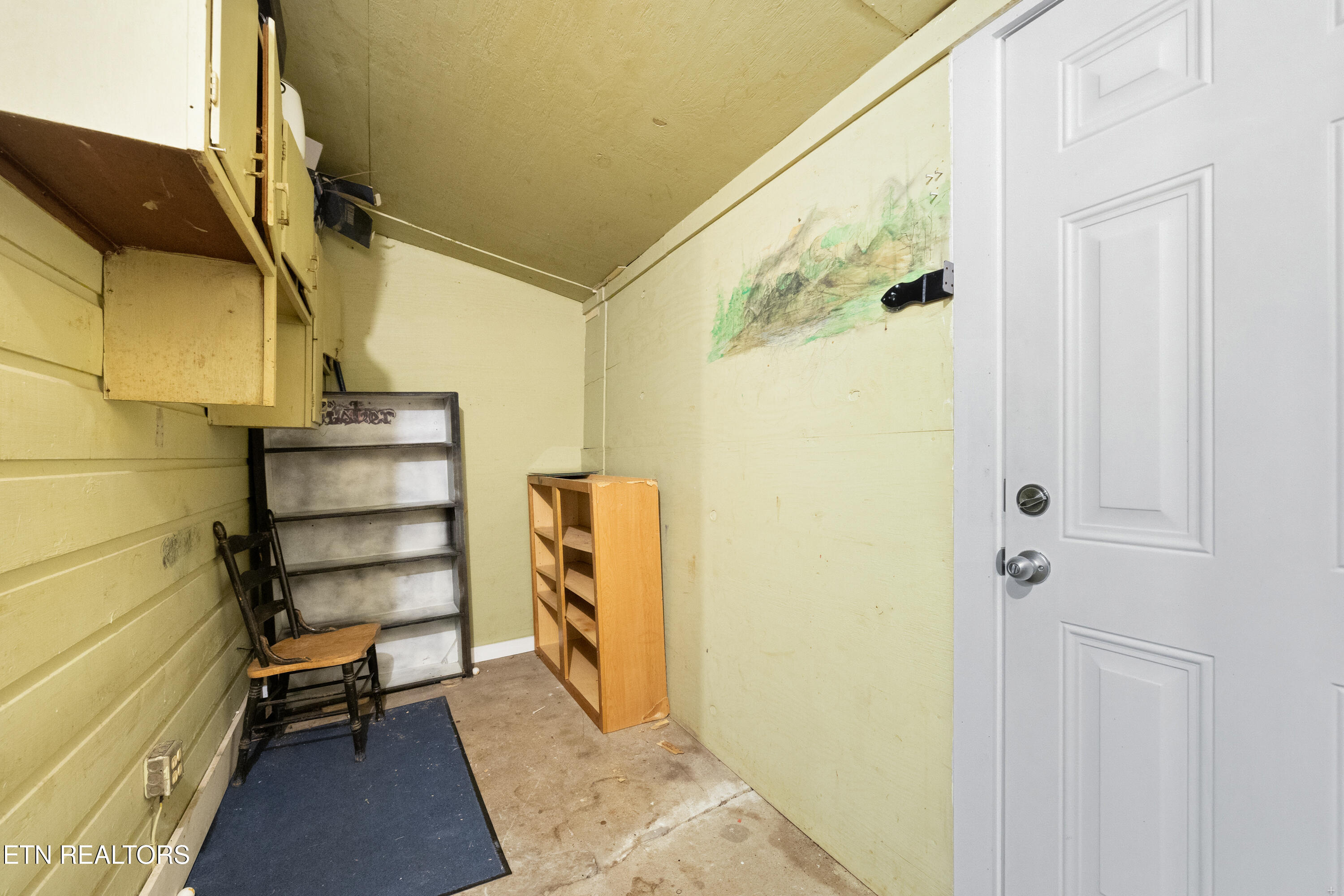 713 Rutledge Avenue Morristown, TN 37813 - Photo 25 of 29 9 Positive Perceptions-9