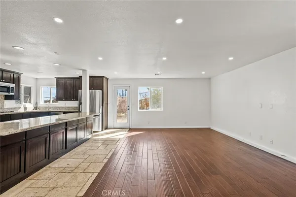$4,950 | 1138 Lakeview Drive, Palmdale, CA 93551