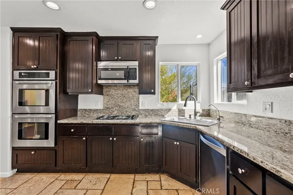 $4,950 | 1138 Lakeview Drive, Palmdale, CA 93551
